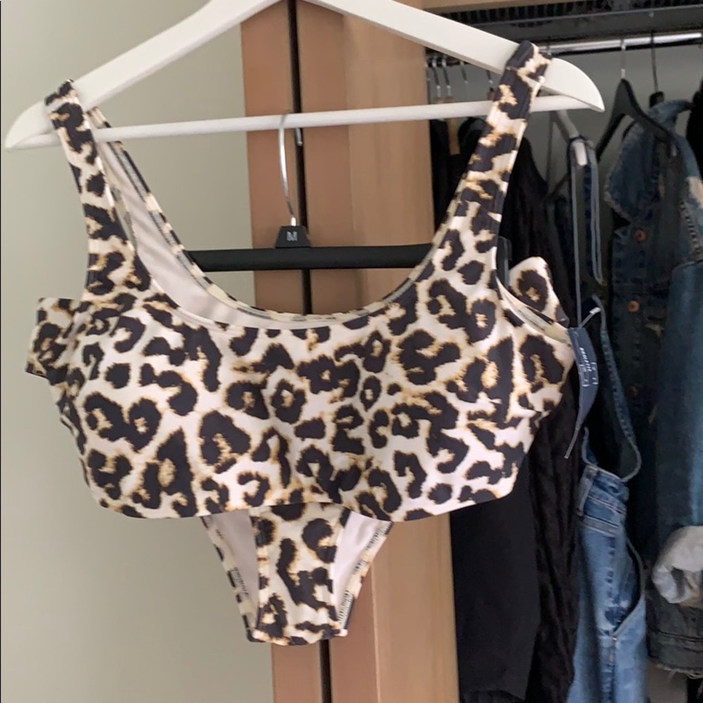 COPY - New with tags leaped print bikini